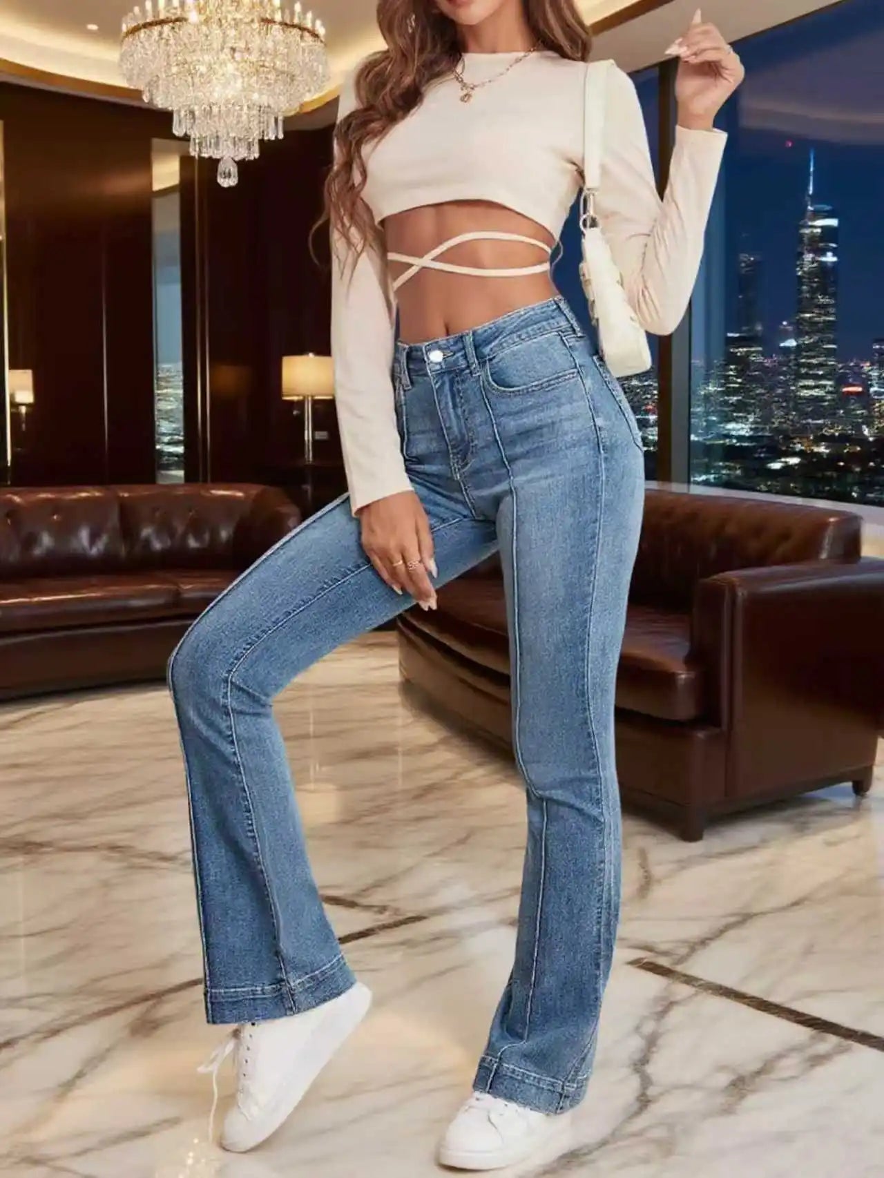 Vaqueros bootcut elásticos con detalle de costura
