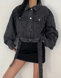 Chaqueta vaquera desgastada