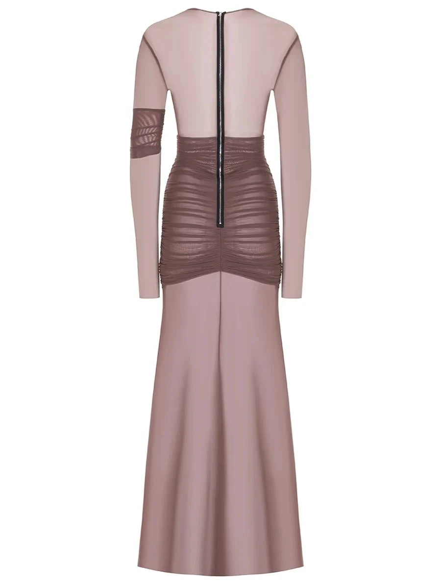 Elegante vestido de fiesta de malla transparente