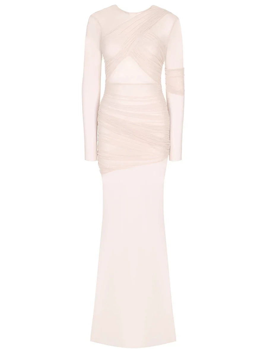 Elegante vestido de fiesta de malla transparente